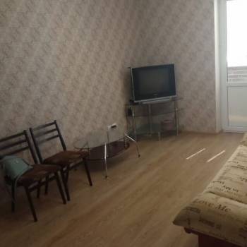 Продается 1-комнатная квартира, 43 м²