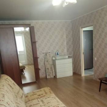 Продается 1-комнатная квартира, 43 м²