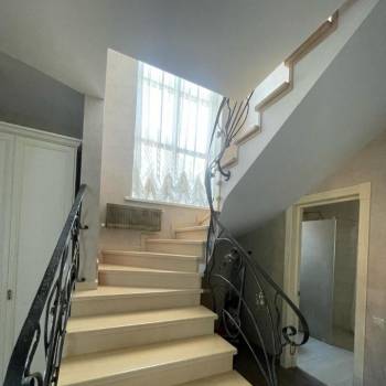 Продается Дом, 180 м²