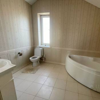 Продается Дом, 180 м²