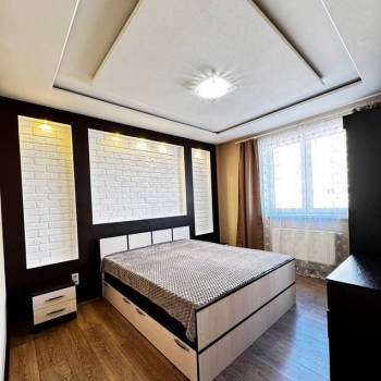 Сдается Многокомнатная квартира, 80 м²