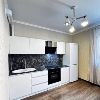 Сдается Многокомнатная квартира, 80 м²