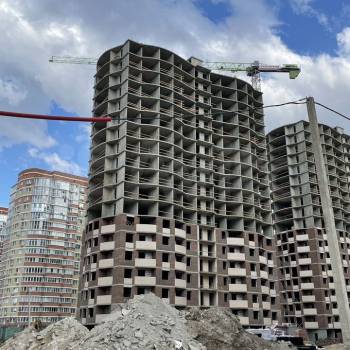 Продается 1-комнатная квартира, 42,9 м²