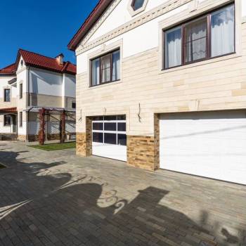 Продается Дом, 680 м²