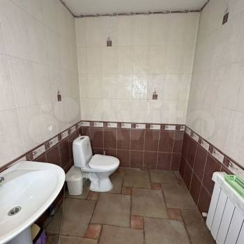 Продается Многокомнатная квартира, 140 м²