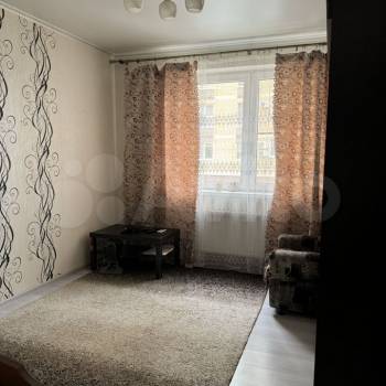 Продается 1-комнатная квартира, 35 м²