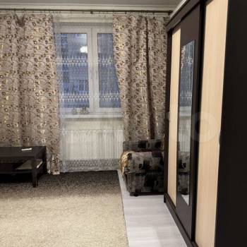 Продается 1-комнатная квартира, 35 м²