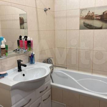 Продается 1-комнатная квартира, 35 м²