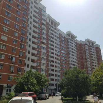 Продается 1-комнатная квартира, 45 м²