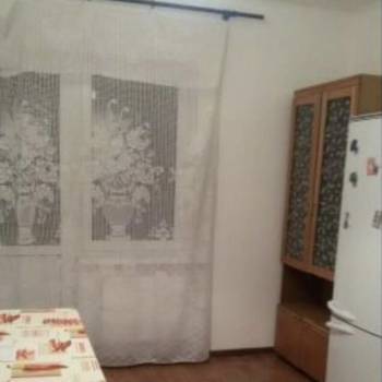 Продается 1-комнатная квартира, 40 м²