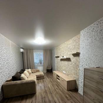 Продается 1-комнатная квартира, 45 м²