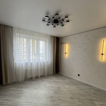 Продается 1-комнатная квартира, 38 м²