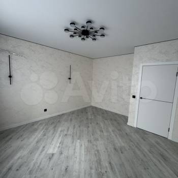 Продается 1-комнатная квартира, 38 м²