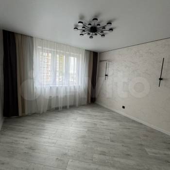 Продается 1-комнатная квартира, 38 м²