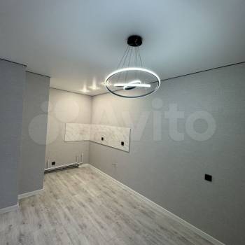 Продается 1-комнатная квартира, 38 м²