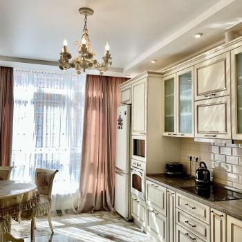 Продается 1-комнатная квартира, 46 м²