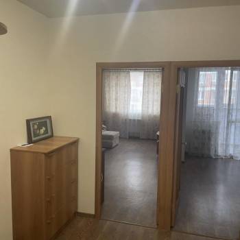 Продается 1-комнатная квартира, 42,5 м²