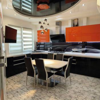 Продается 2-х комнатная квартира, 94 м²