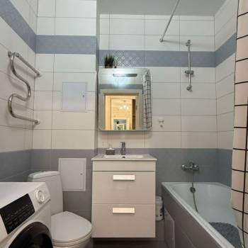 Продается 1-комнатная квартира, 45 м²