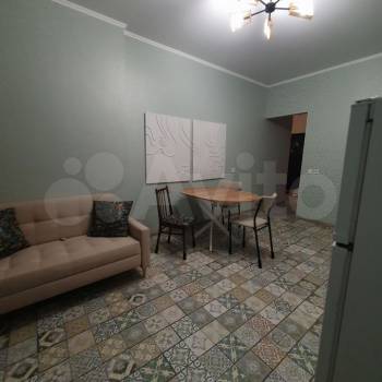 Продается 1-комнатная квартира, 50 м²