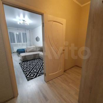 Продается 1-комнатная квартира, 50 м²