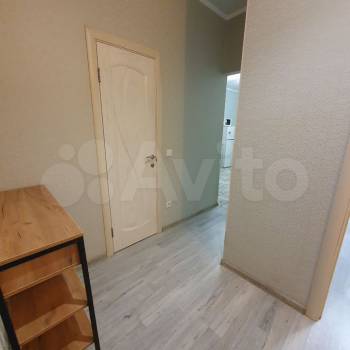 Продается 1-комнатная квартира, 50 м²