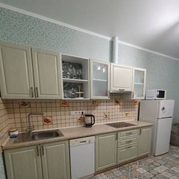 Продается 1-комнатная квартира, 50 м²