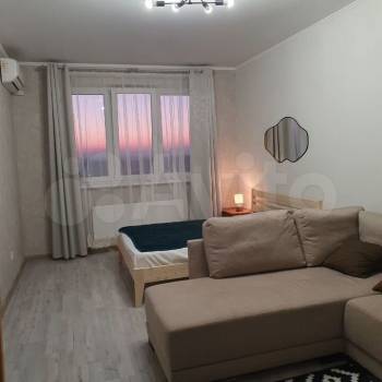 Продается 1-комнатная квартира, 50 м²