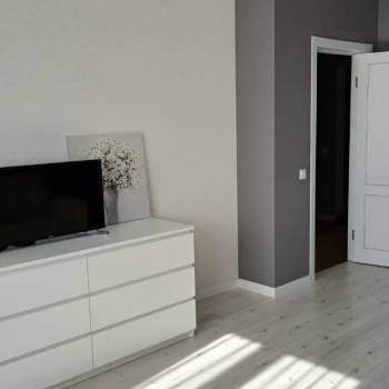 Продается 1-комнатная квартира, 45 м²