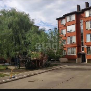 Продается 1-комнатная квартира, 49 м²