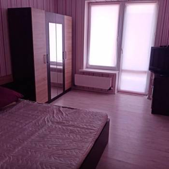 Сдается 1-комнатная квартира, 45 м²