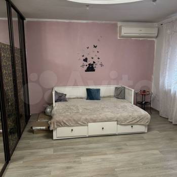 Продается 1-комнатная квартира, 35,8 м²