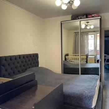 Продается 1-комнатная квартира, 37 м²