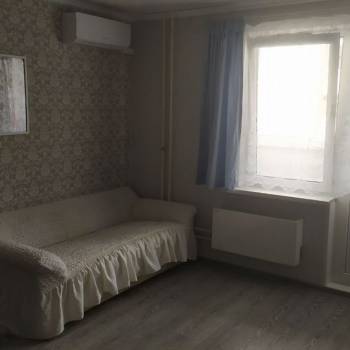 Продается 1-комнатная квартира, 45 м²