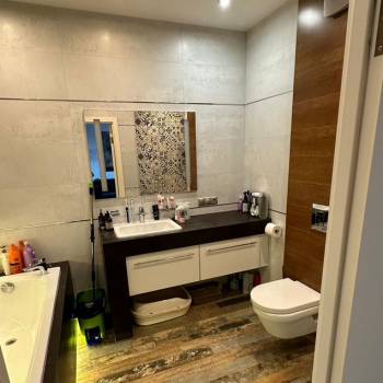 Продается 3-х комнатная квартира, 67,4 м²