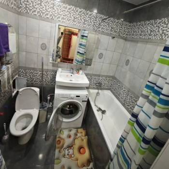 Продается 1-комнатная квартира, 36 м²