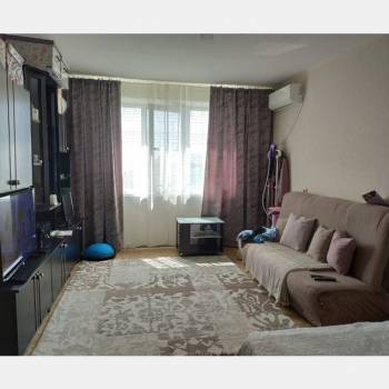 Продается 1-комнатная квартира, 40 м²