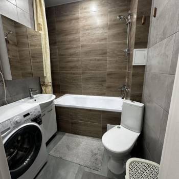 Продается 1-комнатная квартира, 37,3 м²