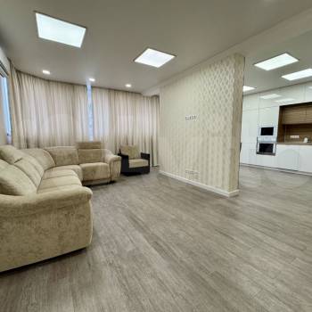 Продается 3-х комнатная квартира, 101,6 м²