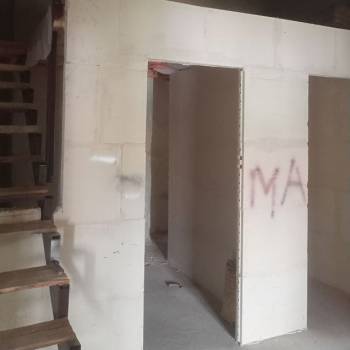 Продается Многокомнатная квартира, 110 м²