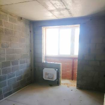 Продается 1-комнатная квартира, 42 м²