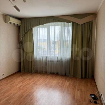 Продается 1-комнатная квартира, 40 м²