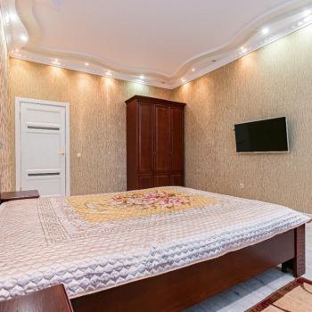 Сдается Многокомнатная квартира, 130 м²