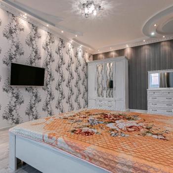 Сдается Многокомнатная квартира, 130 м²