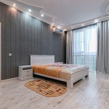 Сдается Многокомнатная квартира, 130 м²