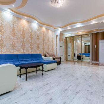 Сдается Многокомнатная квартира, 130 м²
