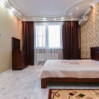 Сдается Многокомнатная квартира, 130 м²