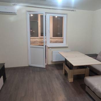 Продается 1-комнатная квартира, 35 м²