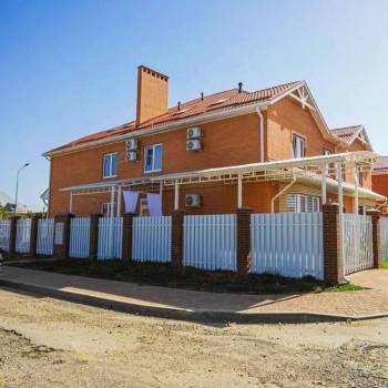 Продается Дом, 180 м²