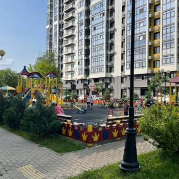 Продается 1-комнатная квартира, 42,9 м²